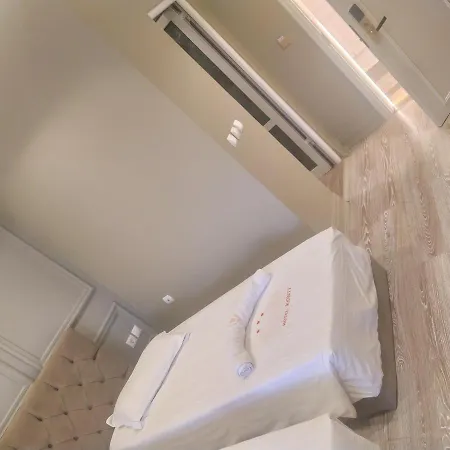 Otel Konti 3*