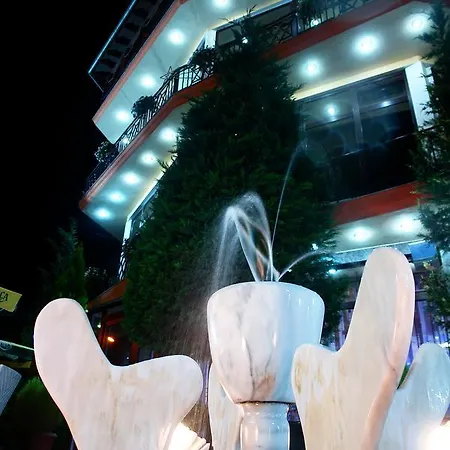 Konti 3* كورتشي