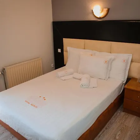 Hotel Konti 3*
